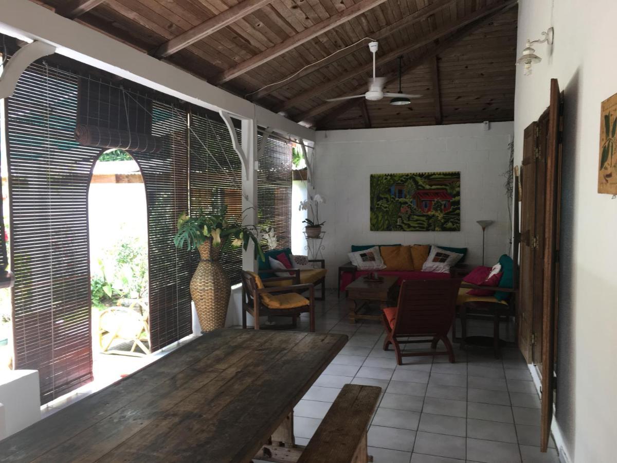 Bed and Breakfast Le Medinilla Bras-Panon Екстер'єр фото