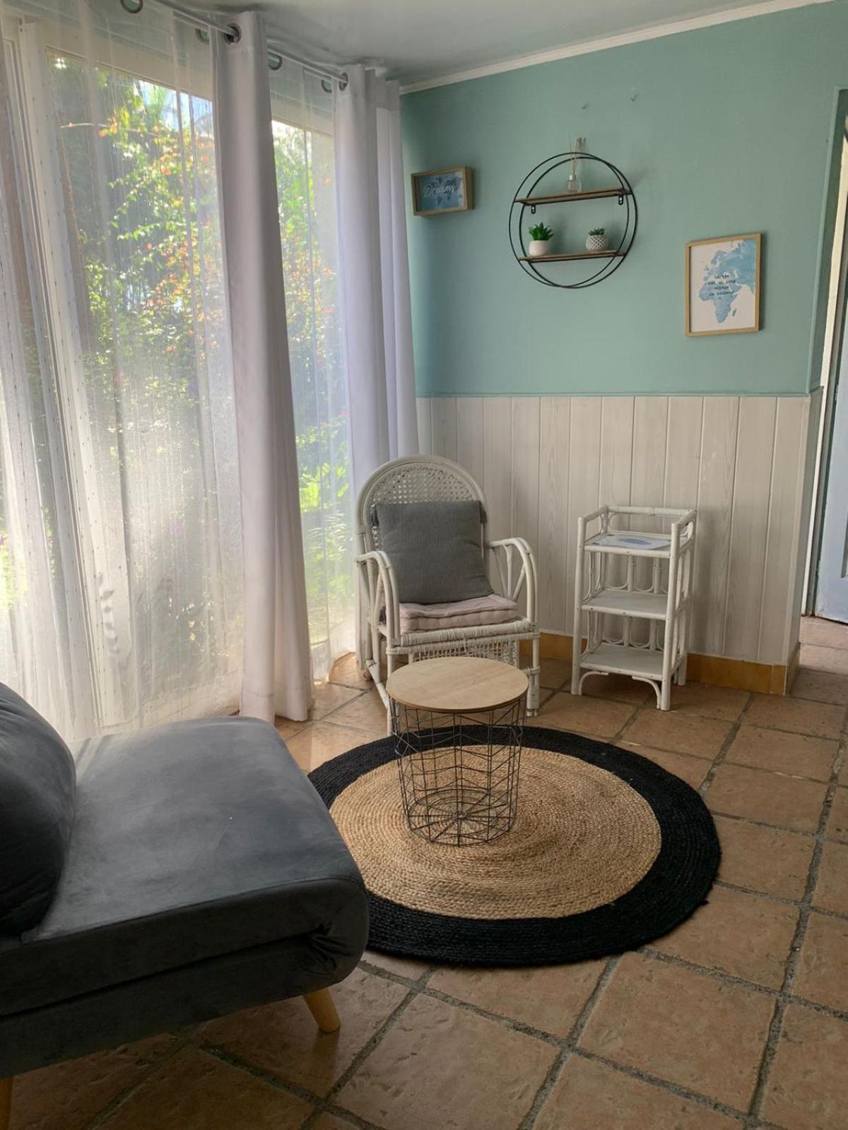 Bed and Breakfast Le Medinilla Bras-Panon Екстер'єр фото